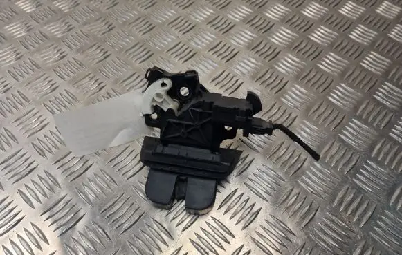 Audi A4 S4 B7 8E 8H Tailgate/trunk/boot lock/catch/latch 8P4827505B