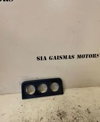 Volkswagen Golf III Climate control unit 1H6819075