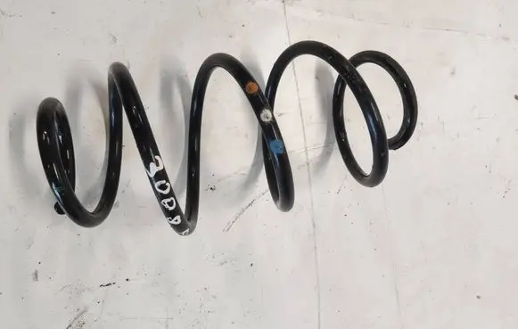 Peugeot 3008 I Front coil spring 