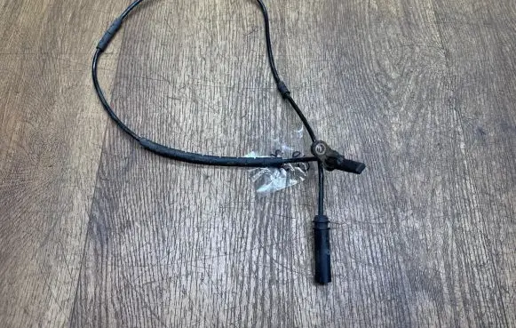 BMW 4 F32 F33 ABS rear brake sensor 6791225