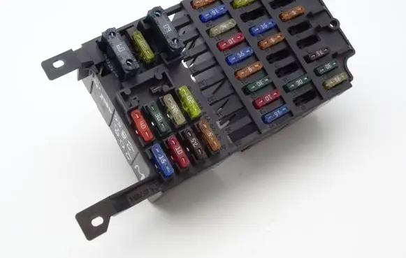 Mercedes-Benz CLK A208 C208 Fuse module 2085450040
