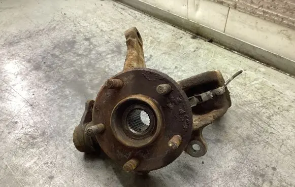 Jaguar X-Type Front wheel hub