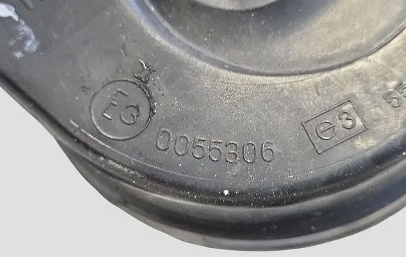 Volvo V40 Horn signal 0055306 A046522