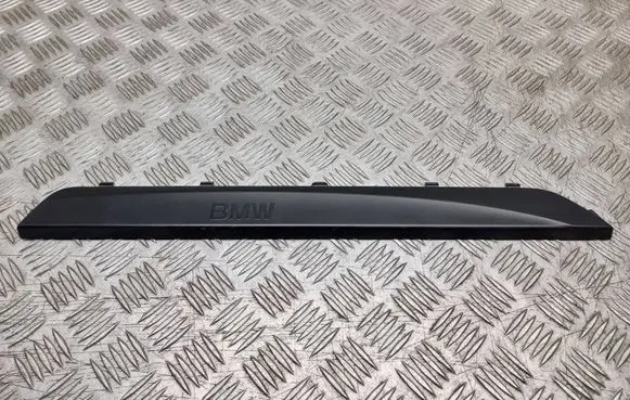 BMW 1 E81 E87 Front sill trim cover 51777117634 22944911