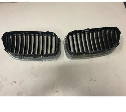 BMW 5 F10 F11 Front grill 8923QA2611