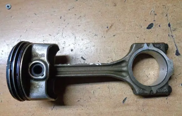 Seat Ibiza IV (6J,6P) Piston with connecting rod BXW