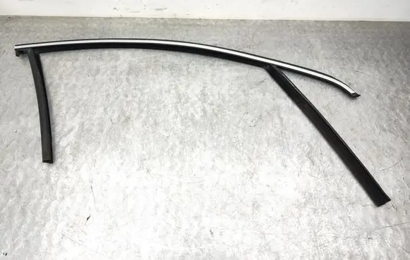 Volvo S60 Front door glass trim molding 