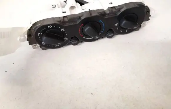 Ford Focus Climate control unit 7m5t19980aa 7m5t-19980-aa