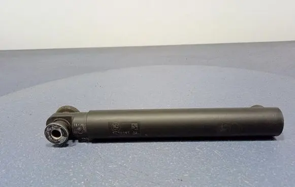 BMW X7 G07 Shock absorber/damper mounting bracket 7473097