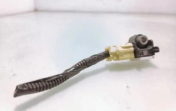 Nissan Juke I F15 Airbag deployment crash/impact sensor 988303JA0A