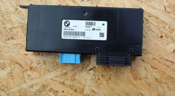 BMW 5 F10 F11 Gateway control module 9243211