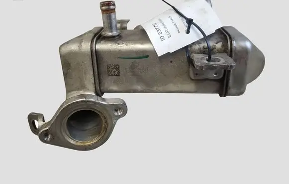 Renault Trafic III (X82) EGR valve cooler 147350678RB