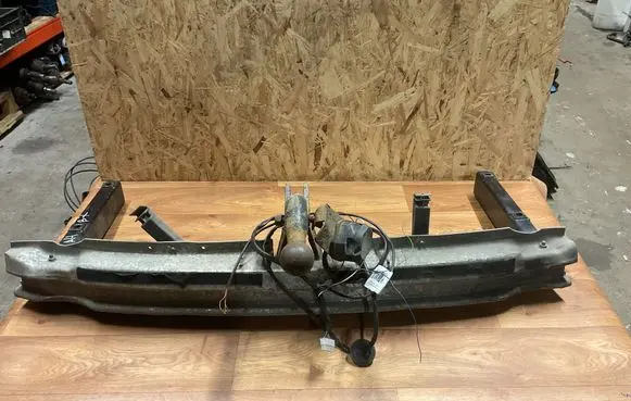 Audi A4 S4 B7 8E 8H Tow bar set 8E0800491B