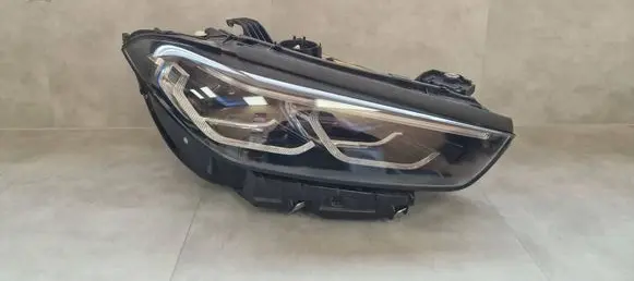 BMW 8 G14 Headlight/headlamp 8082644 030110924010 LE16A6389