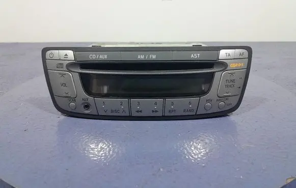 Toyota Aygo AB10 Radio/CD/DVD/GPS head unit 86120-0H010