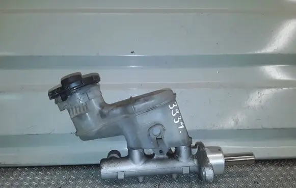 Honda Accord Master brake cylinder
