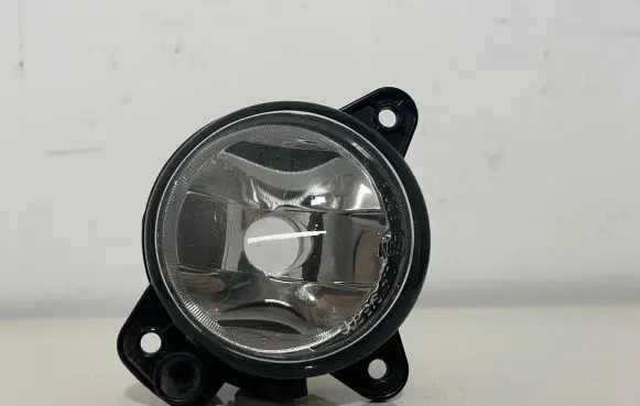 Volkswagen Polo IV 9N3 Front fog light 7H0941700C
