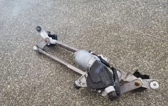Toyota Corolla E140 E150 Front wiper linkage and motor 8511012A20 1593001091