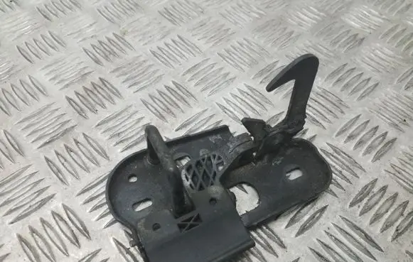 Volkswagen PASSAT B6 Engine bonnet/hood lock/latch loop/hook 3C0823480