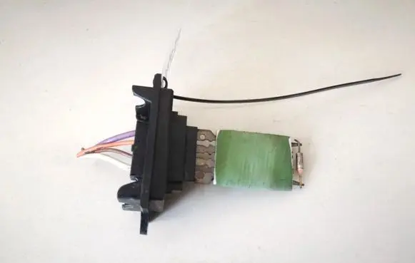 Citroen C3 Heater blower motor/fan resistor 12631