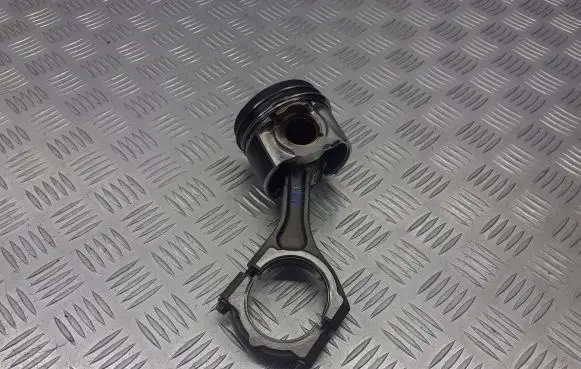Subaru Forester SH Piston 