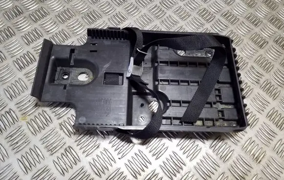 Volvo XC90 Battery tray 31688220