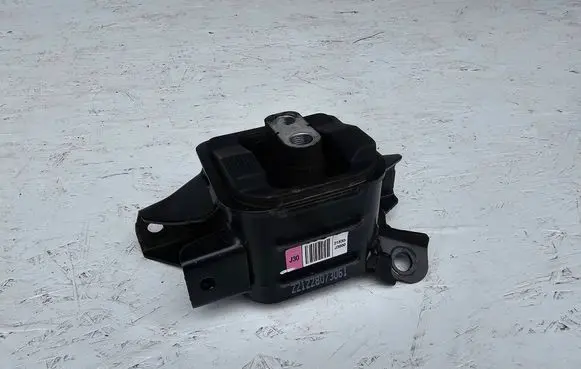 KIA Ceed Gearbox mounting bracket 21830J3000