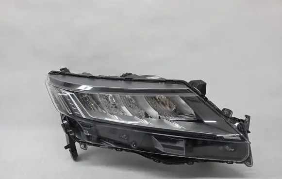 Mitsubishi ASX Headlight/headlamp 8301D482