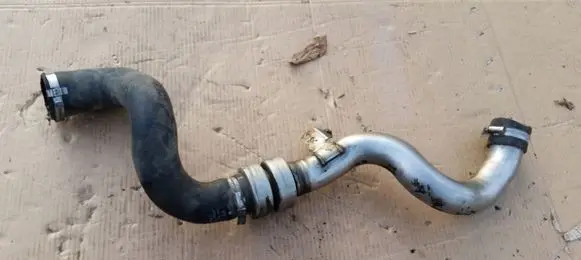 Land Rover Discovery 3 - LR3 Intercooler hose/pipe PNH500223