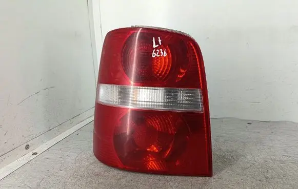 Volkswagen Touran I Rear/tail lights 