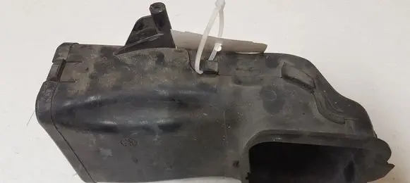 BMW 5 F10 F11 Air intake duct part 13717577471 109912