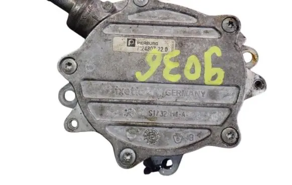 BMW X3 E83 Vacuum pump 724807220