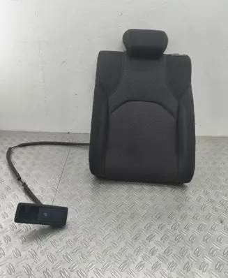 Seat Leon (5F) Rear seat 