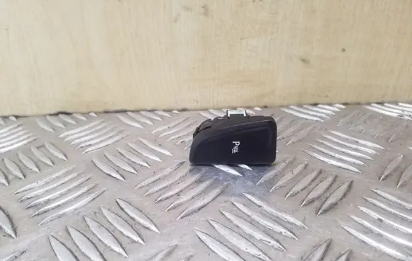 Opel Zafira C Parking (PDC) sensor switch 