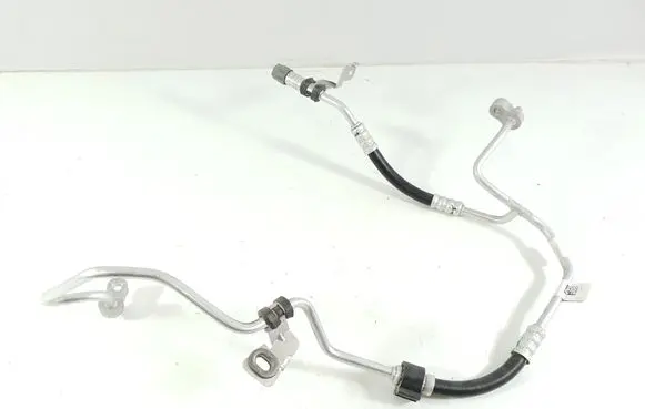 Jeep Grand Cherokee WL Air conditioning (A/C) pipe/hose 68381216AC