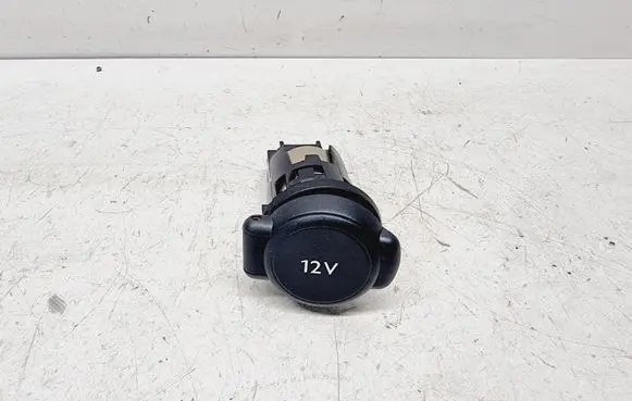 Citroen DS7 Crossback 12 V Socket (front) 98018511ZD