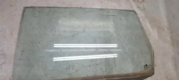 KIA Carens I Rear door window glass