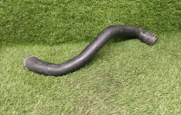 Mercedes-Benz ML W164 Engine coolant pipe/hose A1645010482