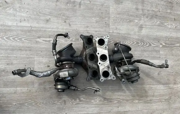 BMW 1 E82 E88 Turbo 7593015 11567593015 7593017