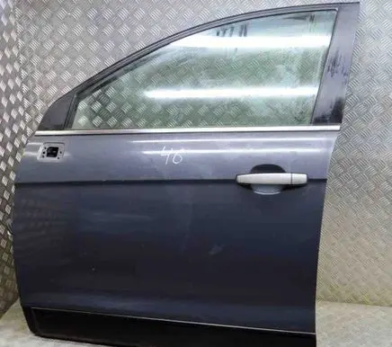 Chevrolet Captiva Front door 25937973