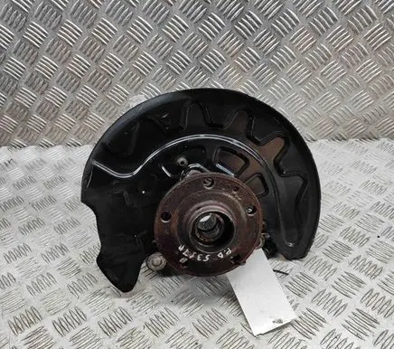 Front wheel hub
