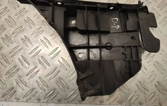Volvo V70 Front bumper mounting bracket 31265345