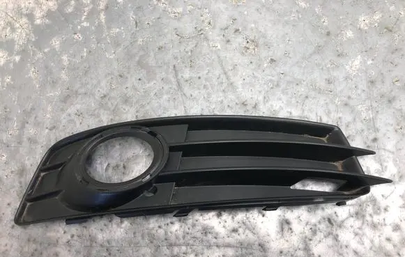 Audi A3 S3 8P Front fog light trim/grill 8P0807682FBILI 8P0807682F
