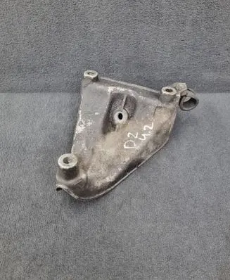 Audi A8 S8 D2 4D Engine mounting bracket 4D0199308E
