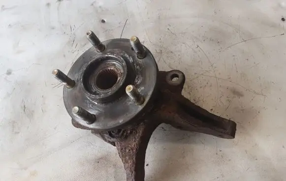 Hyundai Tucson LM Front wheel hub spindle knuckle