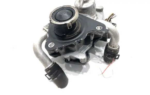 Skoda Octavia Mk3 (5E) EGR valve 04L131501S