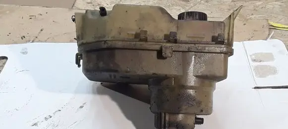 Power steering fluid tank/reservoir