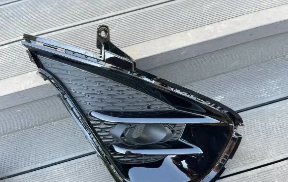 KIA Ceed Front bumper lower grill 86564J7KA0