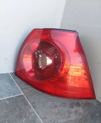 Volkswagen Golf V Rear/tail lights 1K6945096E