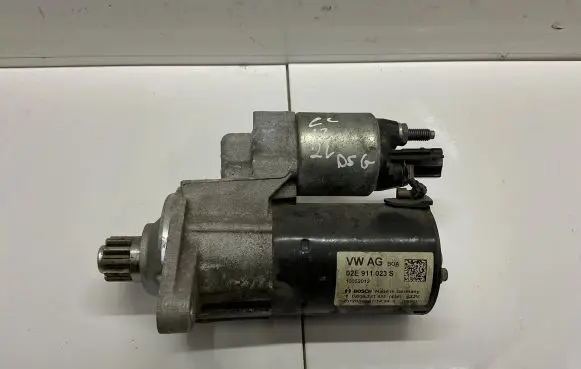 Volkswagen PASSAT CC Starter motor 02E911023S